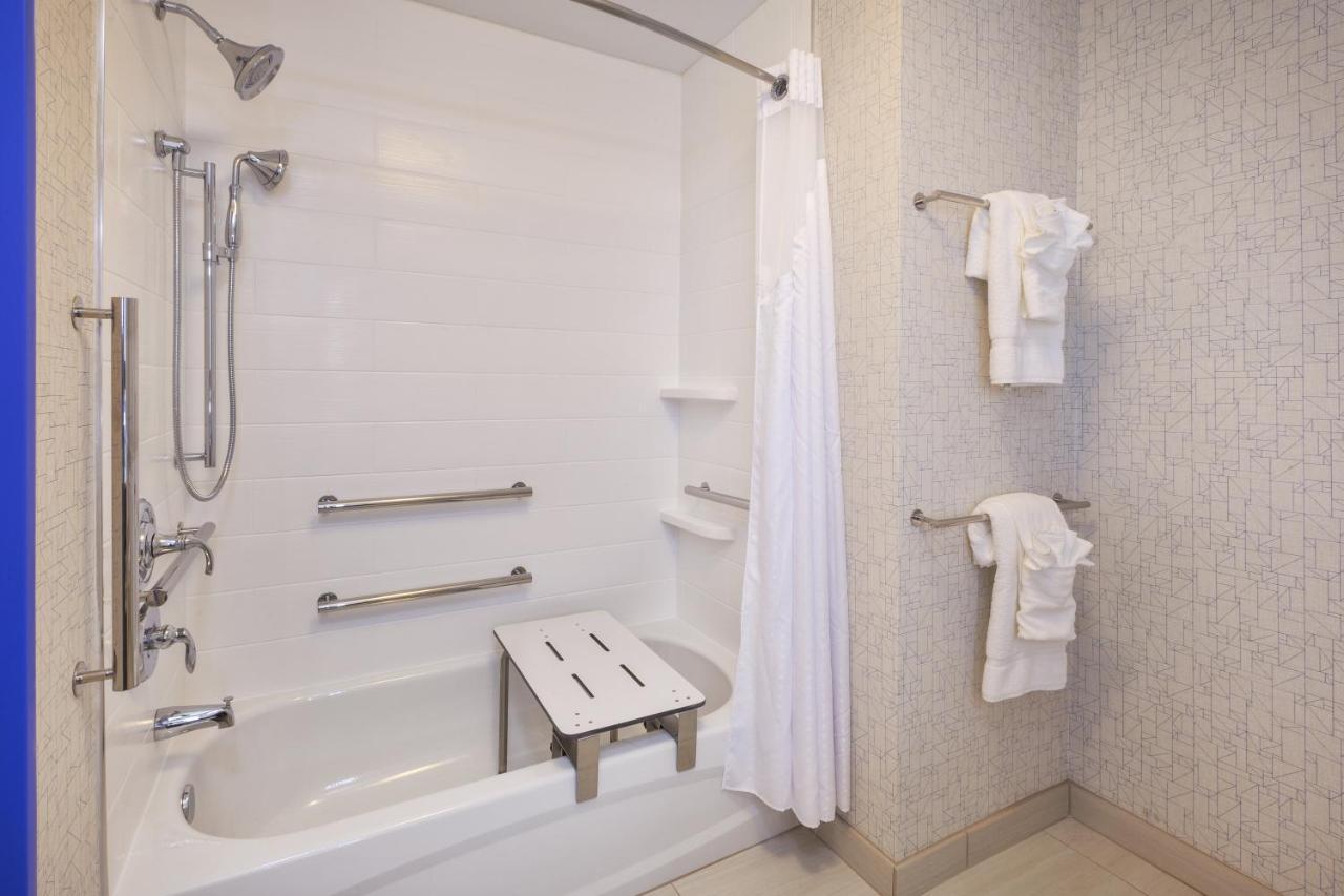 Holiday Inn Express & Suites New Castle By Ihg Esterno foto